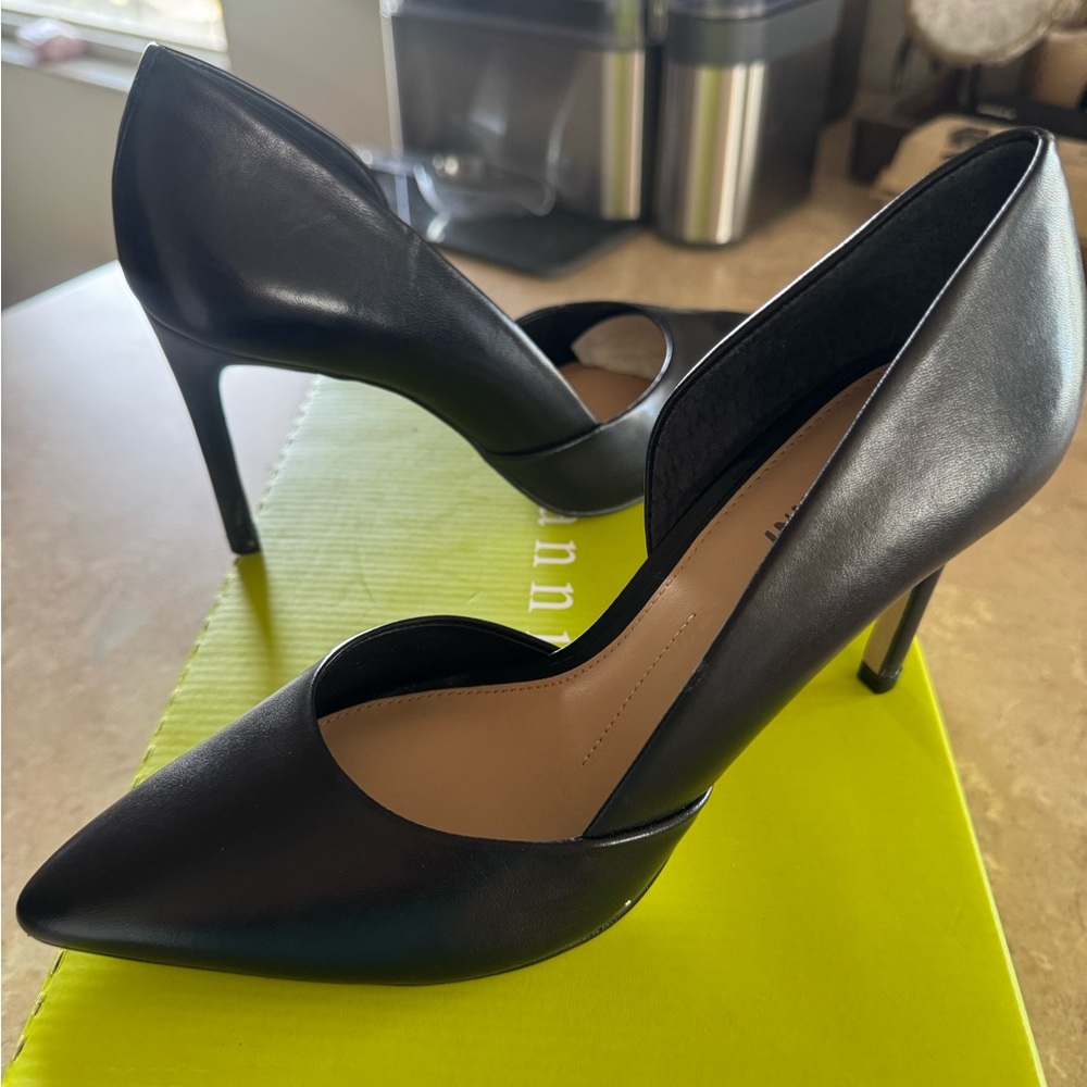 Gianni Bini “Venicia” d’Orsay Heels-Black Leather-Size 7.5 Medium - Picture 5 of 9